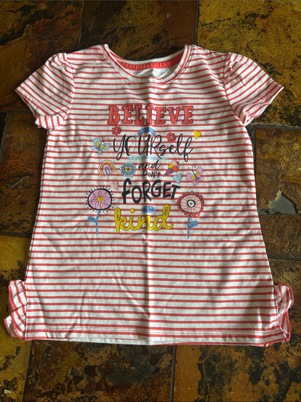 Girls' Red Stripe 'Believe in Yourself' Graphic Tee (1106)